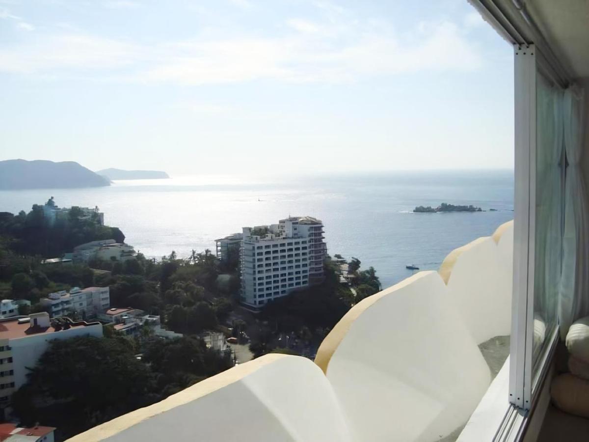 Twin Towers Caleta Hotel Acapulco Exterior photo